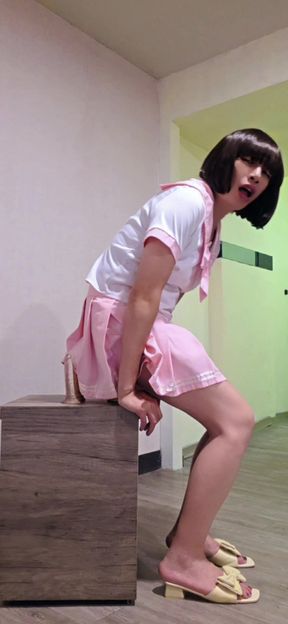 Shemale Ting Xuan Analplays Outdoor in the College Corridor.