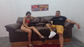 no sofa com leo ogro karolzinha mello revela que se arrepende de ter se afastado da familia e que nao dispensa interpecente.