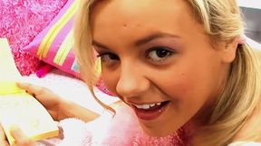 Sexy Blonde Bree Olson Gets Her Shaved Pussy Filled and Covered in Cum