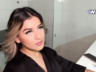 Sexy golden-haired real state agent bangs her clients shlong, moist vagina banged balls unfathomable - Naty Delgado