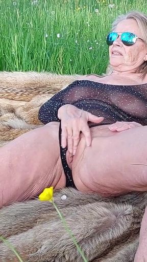Granny Is Getting off While Masturbating Outside and Screaming!