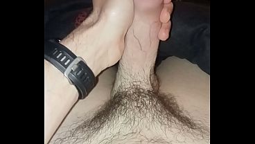 Bonne branle et sperme collant