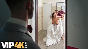 Being locked in the bathroom, sexy bride doesnt lose time and seduces random guy