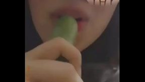 19 years old  sarah name from palestine