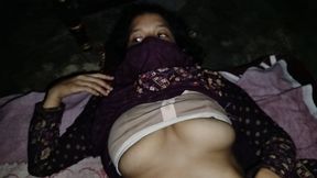 18 Years Old Hot Bengali Desi Bhabhi Ke Hot Boobs and Tight Pussy, Bhabhi Ki Saat Chudai Kar Piri Raat Chota Bhabhi Ki Room Mein