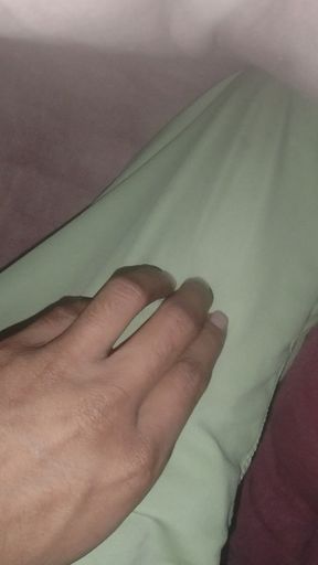 Who wanna get scratched by my nails