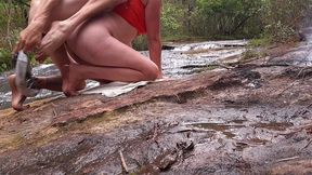 uma puta na cachoeira? comi sem camisinha mesmo