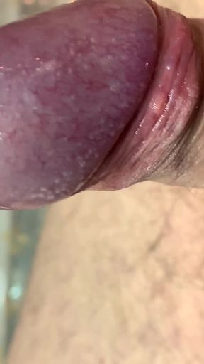 Today my cock is so hard, are you ready to suck me?