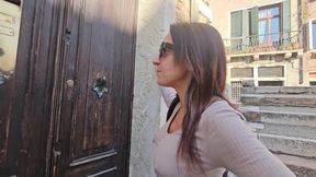 I Get Horny While I&#039;m Walking Around Venice and I Fuck Her
