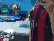 FUTBOLISTA DE MÉXICO CON ENORMES BULTOS DE SU VERGA EN SHORTS 🩳 FÚTBOL ⚽🏃🏻 Y HABLANDO RICO 😋