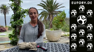 How to BDSM - Rope Cutter demonstration! essential equipment for bondage!