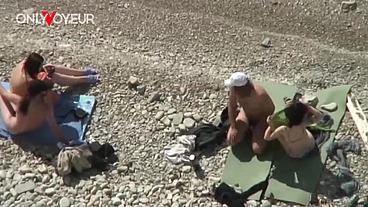 Voyeur Beach Records Two Wild Couples Fuck Openly While Staring At Each Other