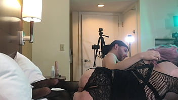 Sexy Goth TS Sucks Cock
