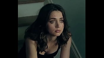 Mulheres de Touro - ANA DE ARMAS - Escada e Carro