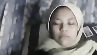 Awek tudung