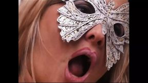 100% Housewives in Heat