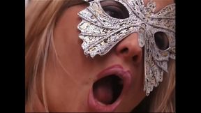 100% Housewives in Heat