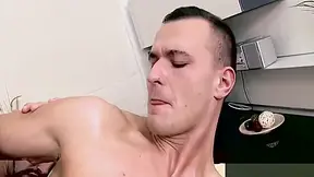 Lustful Man Is Getting A Lusty And Relaxing Massage