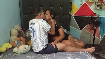 I have lesbian sex with my classmate while talking to our teacher