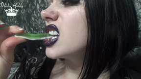 5 collors for my lips &amp; gummy bears VORE
