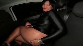 corno e assim leva a esposa pra balada pra levar leitinho no cuzinho e na buceta pra depois comer a mulher