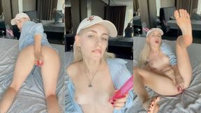 Aliceinwonderland_xo Masturbates With Her Dildo