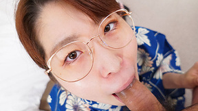 Momoko Azuma returns to our studios & wears a yakata to masturbate