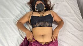 First time fucking my wife&amp;#039;s tight clean pussy full of cum and taking out the cock from her pussy