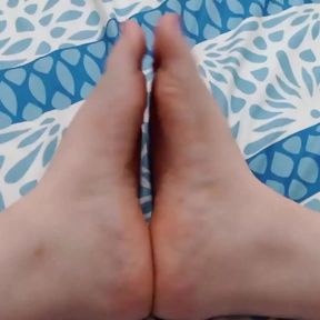 My delicious feet are for you!!