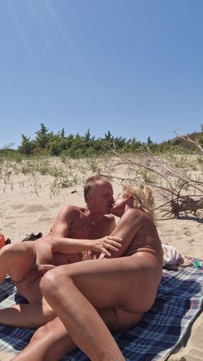 Nudist Beach Stripchat Sex Show Gigindave Shemale Girlfriend Public Encounter Mobile 4K 20250519 P6