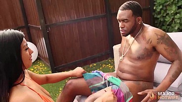 Brunette Hottie Karina Valentina Gets Banged And Jizzed By Rome Major!
