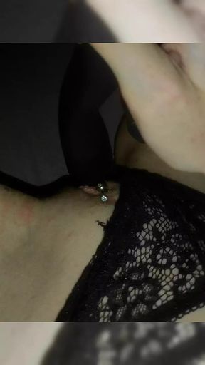 I pamper my hole with vibrator and finger me 🔥