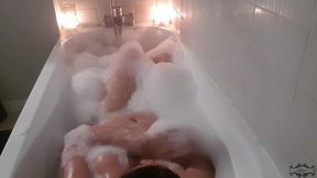 teaser d une petite video « un bain relaxant et orgasmique » d environ 16 ...