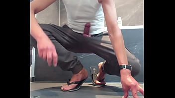 horny wank in flip flops