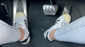 PEDAL PUMPING IN ADIDAS SUPERSTAR SNEAKERS - MP4 Mobile Version