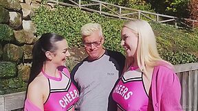 Lady Gang And Vera Jarw