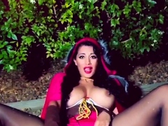 LiveCleo  Red riding hood