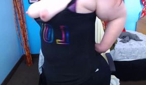thickest mommy teasing and masturbating