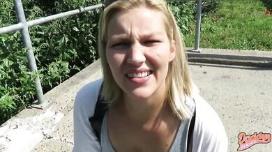 Von Frankfurt bis Berlin gepisst (4xgepullert)