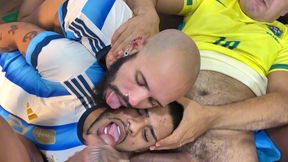 walter guess - profissionais fudendo pasivos- em ritimo de copa do mundo - sexo interracial brasil