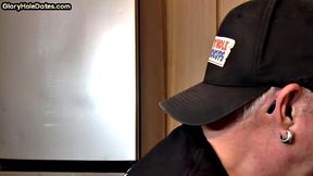 Amateur cocksucking at gloryhole