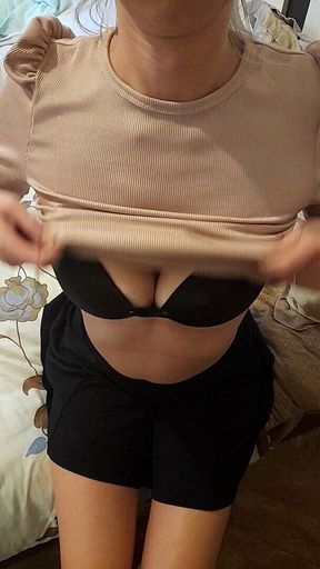Stepmoms Friend Uses Her Sexy White Ass to Make You Cum!! Isabella Olivia Fucks Young Guy