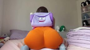 Dora's Playful Adventure: A Solo Tease with a Curvy Twist!