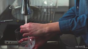 Amelia Gin’s Dishwashing Delights