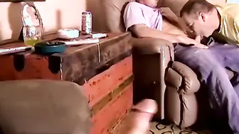 Straight amateur Jason gets a quick blowjob for cash