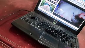 mi madrastra lesbiana colegiala jovencita se masturba viendo porno y me envia el video por 1000 pesos, sexo casero real amateur.