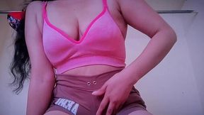 mi madrastra lesbiana colegiala jovencita se masturba viendo porno y me envia el video por 1000 pesos, sexo casero real amateur.
