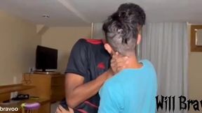 moreno dotado e grosso me comeu no hotel depois do futebol na praia