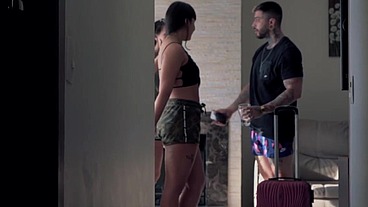 Marido trai sua esposa com melhor amiga - Filme Completo - Lina Nakamura - Matheus Castro - Teh Angel