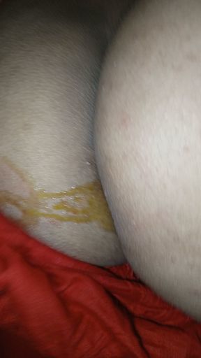 Bangla big ass fucked with oil in pussy hole